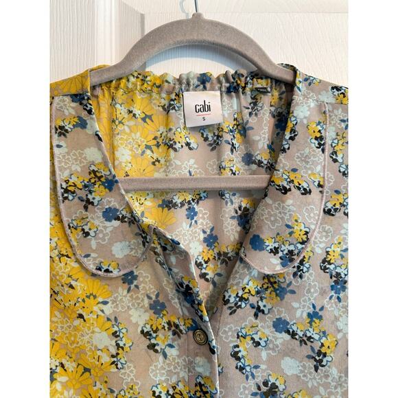CAbi 5221 Offsides Yellow Blue Grey Sleeveless Floral Blouse size small - Picture 7 of 9